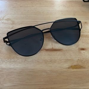 Black cat eye sunglasses